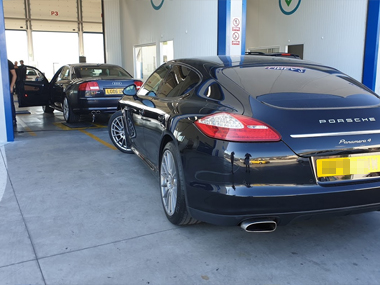 Porsche Panamera & Audi S8 begin import test in Lorca Porsche and Audi import test